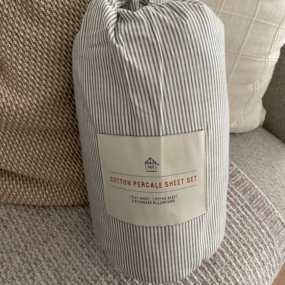 Bedding set - Picture 1 of 3